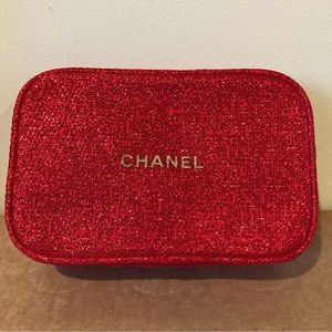 Chanel Holiday Make Up Bag Red 2021 WITH LOOPS